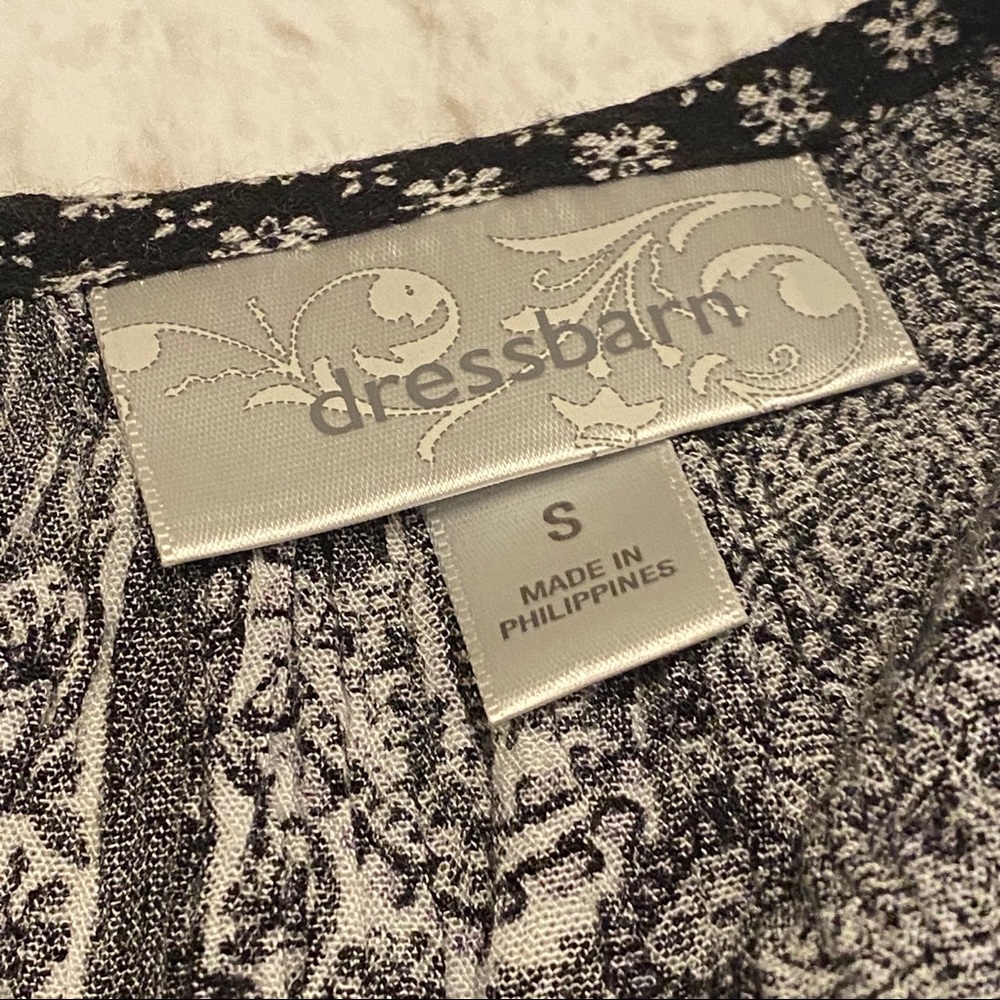 Dress Barn black and white blouse boho print - Picture 4 of 8
